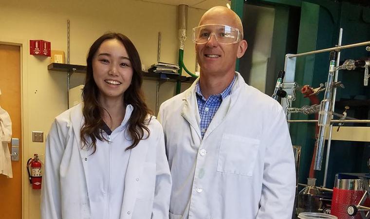 Kat Xia winner of the Beckman Scholarship with faculty mentor Eric Tillman
