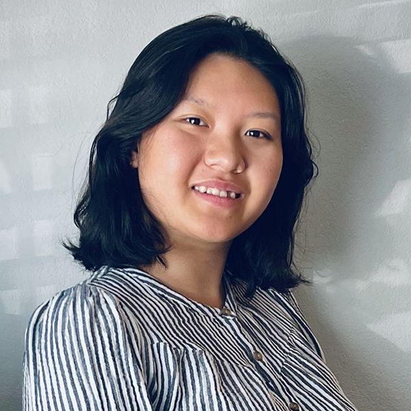 April Le headshot
