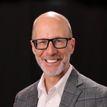 Tom Ferdinandi's headshot - SQUARE
