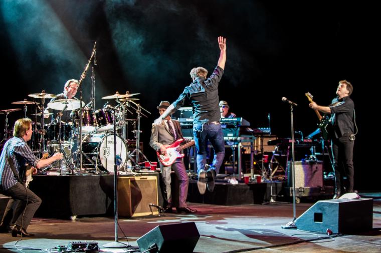 Huey Lewis Jumping